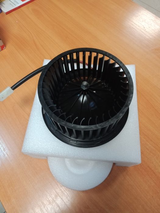 Вентилятор печки Ауди В3/В4