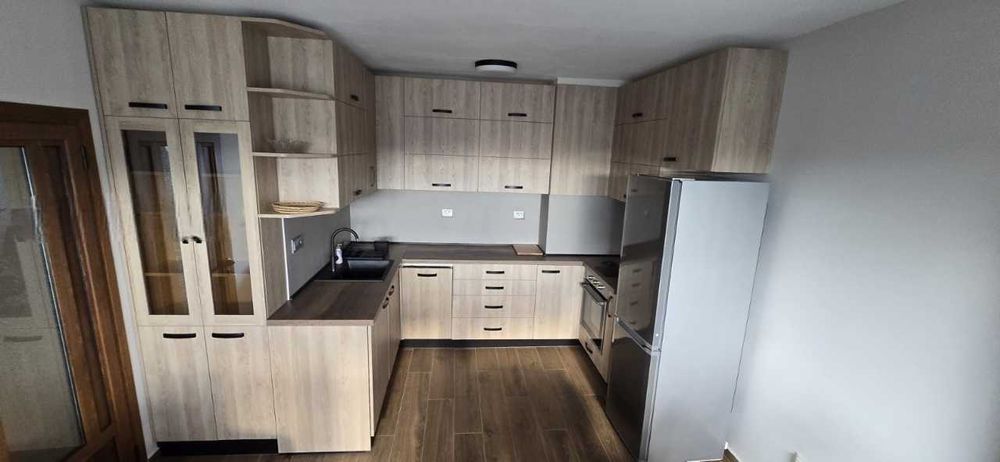 Дава се под наем Двустаен апартамент в София, Център - 60 кв.м за 612 € - Снимка #2