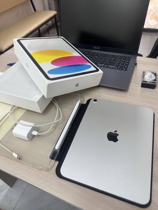 IPad 11 А16 256 ГБ аккумулятор 100%