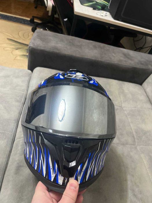 Мотоциклетный шлем