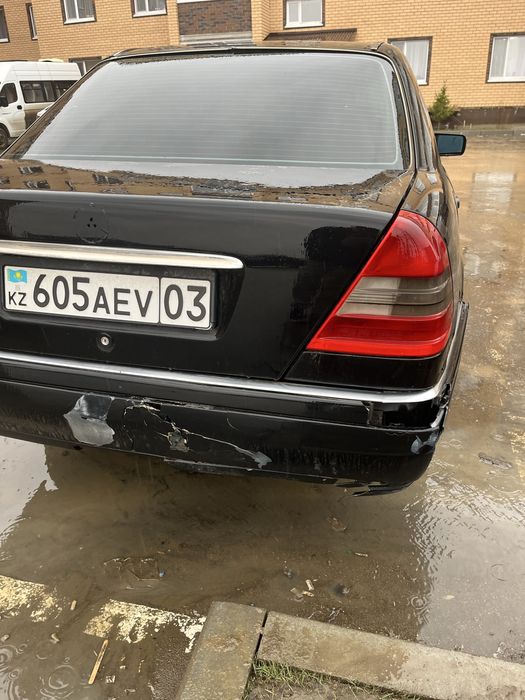 Mercedes c class w202