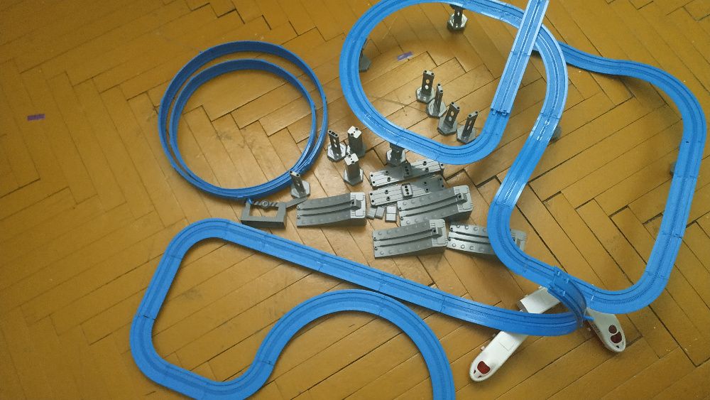 Детски влак на батерии с релси