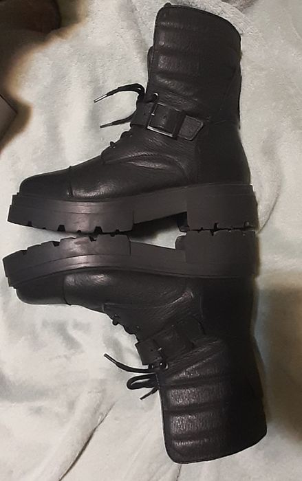 SHARI PADDED COMBAT Black Leather Milled