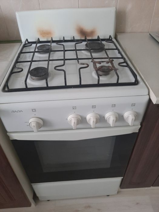 Продаю газовую духовку