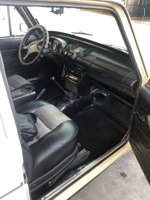 Vaz 2106 sotiladi 1996 yil