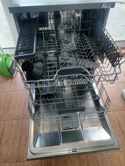 Съдомиялна BEKO DFN26420S, свободностояща, 14 комплекта, 60см.