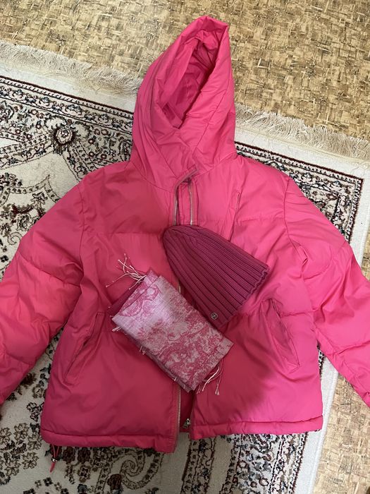 Продам верхнюю одежду