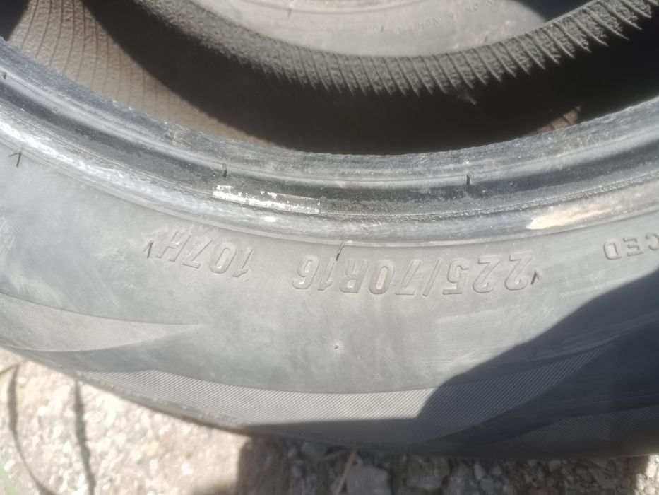Продам шины 225 70 R16