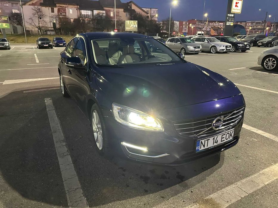 Vand VOLVO S60 an 2017