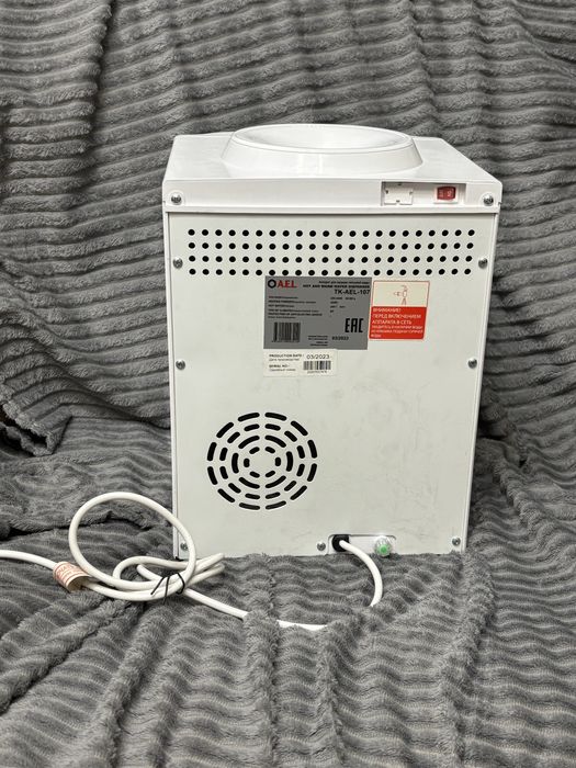 Кулер для воды компактный