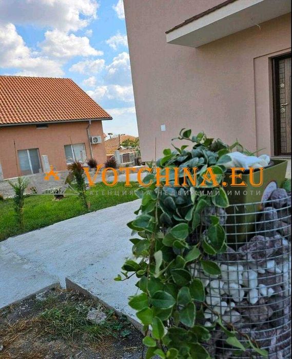 Продава се Къща в с. Лъка, Област Бургас - 240 кв.м за 712 €/кв.м - Снимка #8