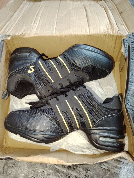 Обувь танцевальная