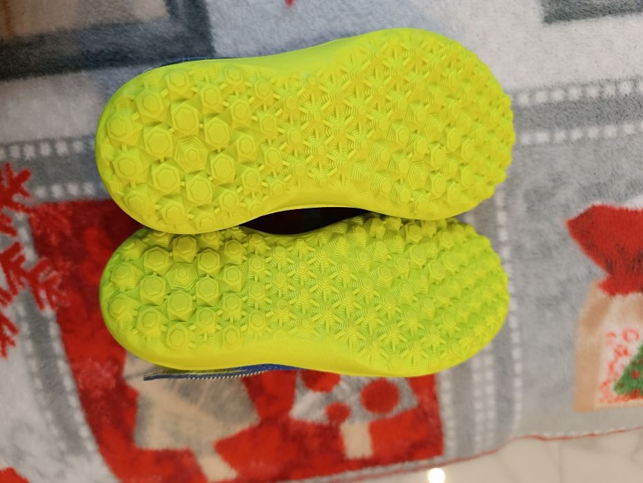Adidași /papuci fotbal Kipsta mărimea 26 (16 cm int)