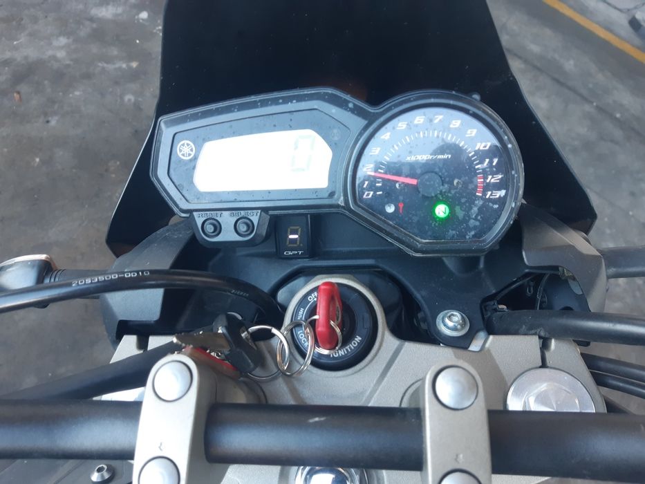 Мотоциклет Ямаха (Yamaha  XJ 6)-на части