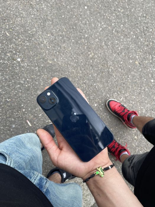 Iphone 13 la schimb