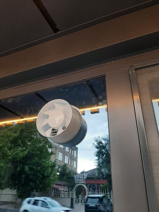 Продам зеркало  1600×2750