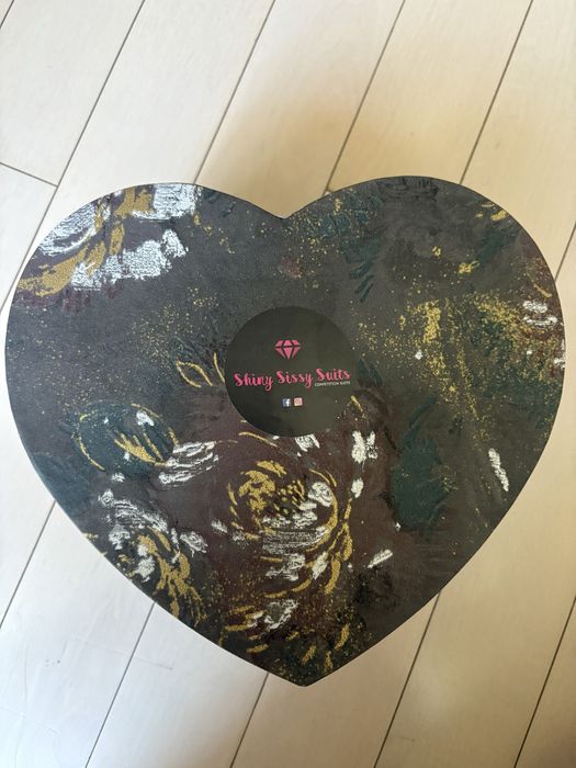 Състезателен бански IFBB със бижута