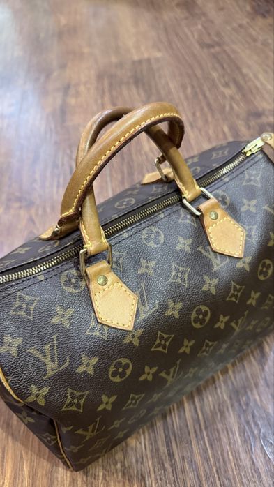 Louis Vuitton Speedy