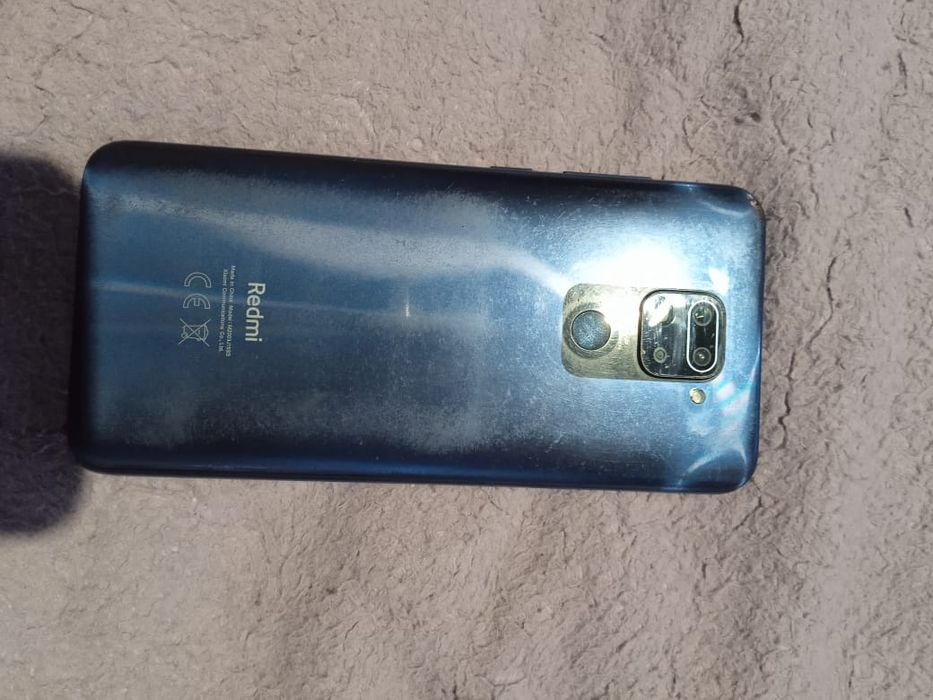 Продам телефон редми note 9