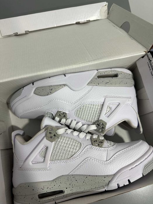 Air Jordan 4 Retro White Oreo, marimea 38