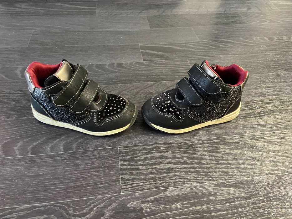 Детски ботуши и сандали 24-25 номер и Прески 29н.