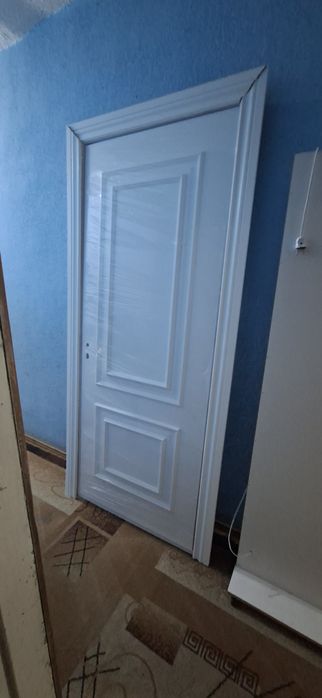 Eshik sotiladi 1 dona bor