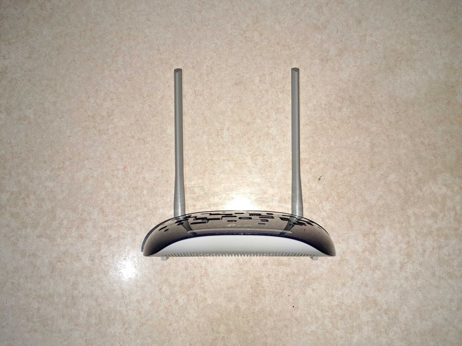 Wi-fi Роутер 300 мегабит TpLink РОССИЙСКИЙ в ИДЕАЛЬНОМ СОСТОЯНИИ