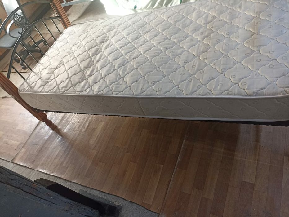 Продам одноместную кровать