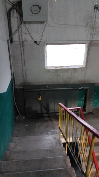 Дверь железная левая