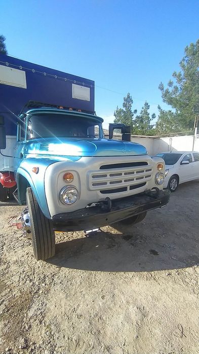 Zil 1992 yil. Hamma narsasi yangi