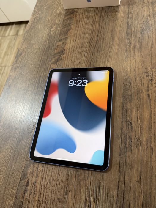 Ipad 10-th generation. 64 gb Blue Wi-Fi + Cellular