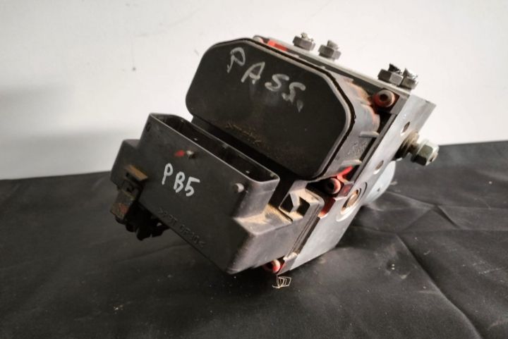 Pompa ABS 1.9 AFN 8L0617111AB / 8L0617111AB Volkswagen VW Passat B5