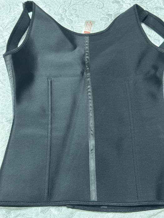 Корсет продаю маленкий размер