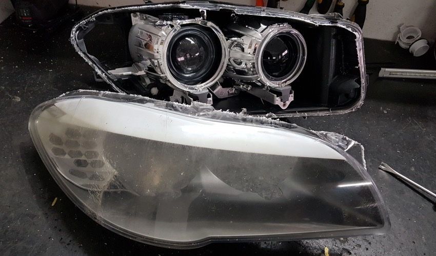 Bec Xenon VW,Audi,Mercedes,Bmw,Opel,Skoda(montez,montaj,inlocuit)