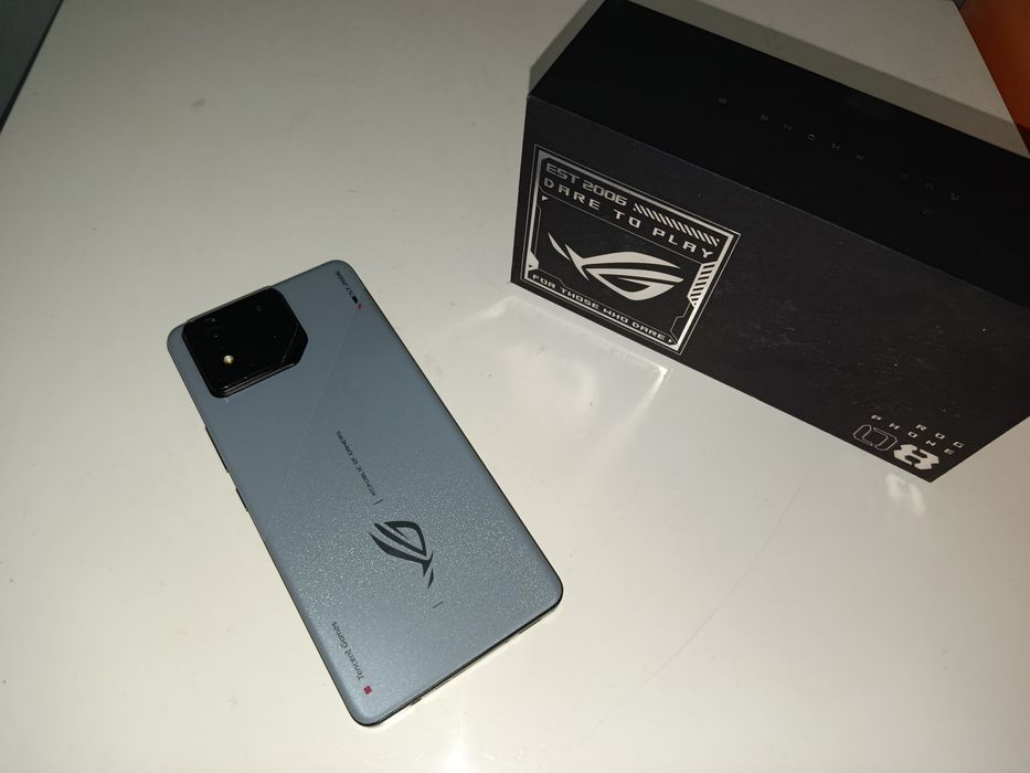 ASUS. Rogphone 8, 12 256