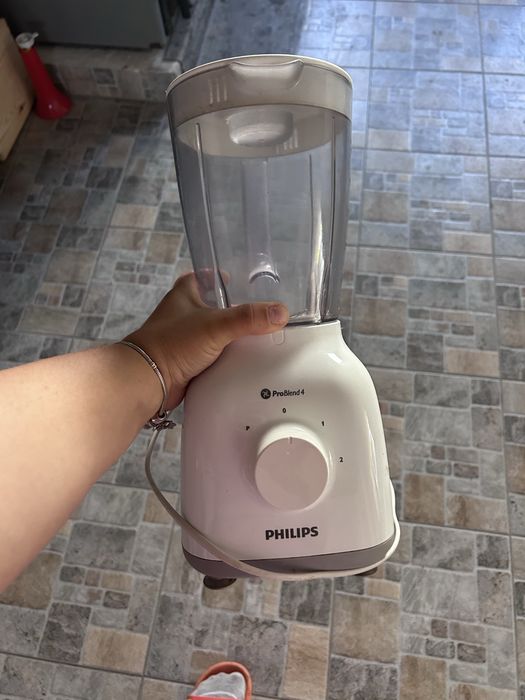 Blender Philips si caserola termica cu inclazire