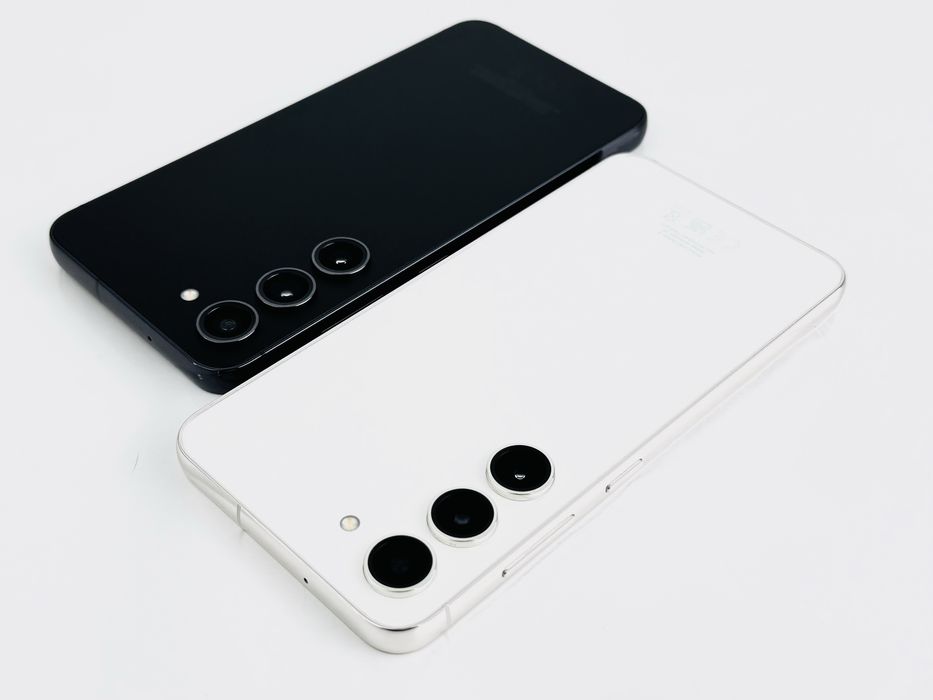 Samsung Galaxy S23 128GB 8RAM Black / Cream Перфектен! Гаранция!