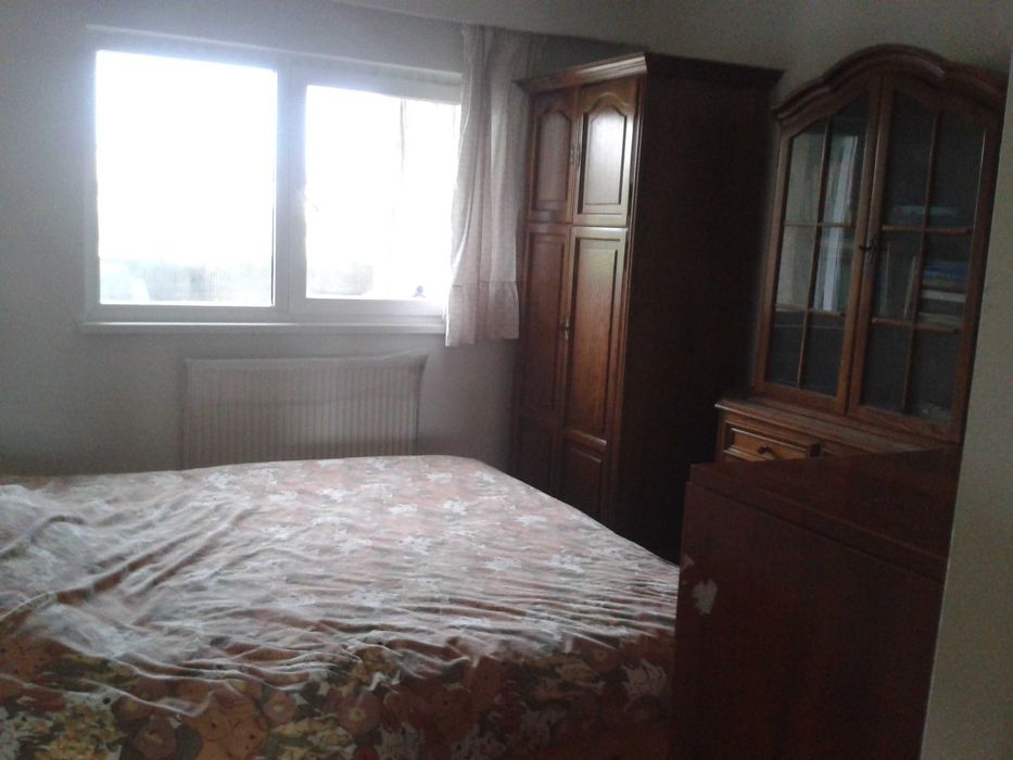 Vand apartament 3 camere