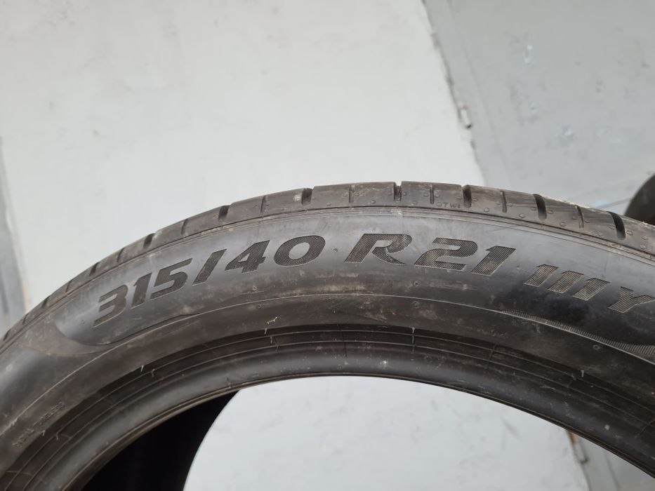 4 бр. летни гуми 275/45/21 и 315/40/21 Pirelli DOT 4319/3619 3,5-4 mm