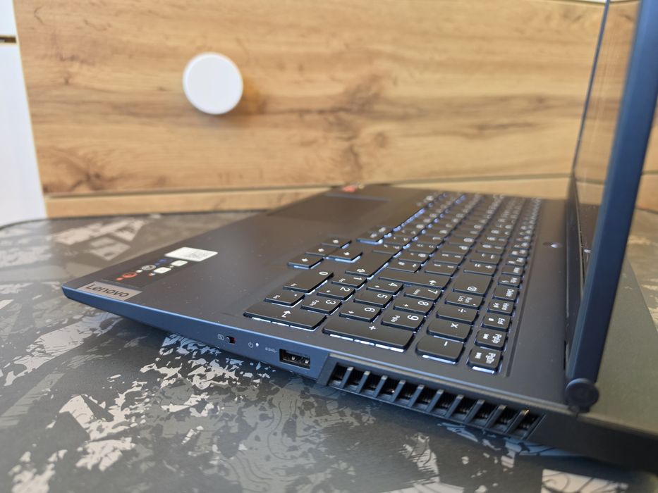 Геймърски Lenovo Legion 5 / Ryzen 5-5600H / 32GB Ram / Radeon RX 6600M/ 1TB SSD