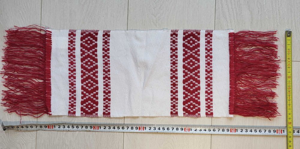 Obiecte decorative traditionale, realizate manual