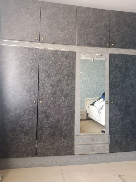 Шифонер большой для спальни