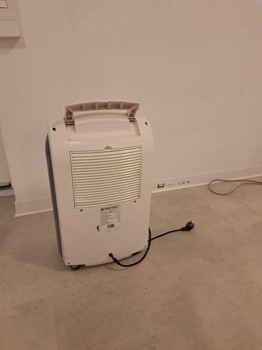 Vând dezumificator Trotec TTK 100 S