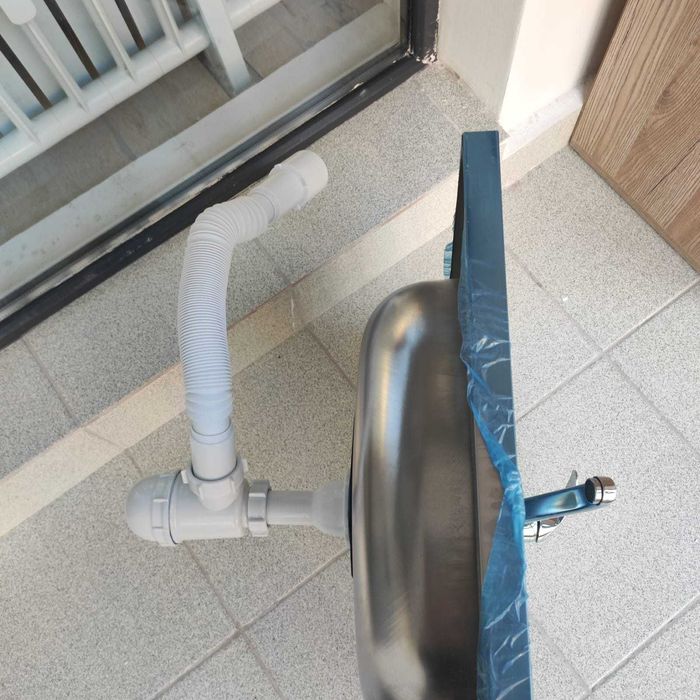 Продам новую мойку со смесителем!