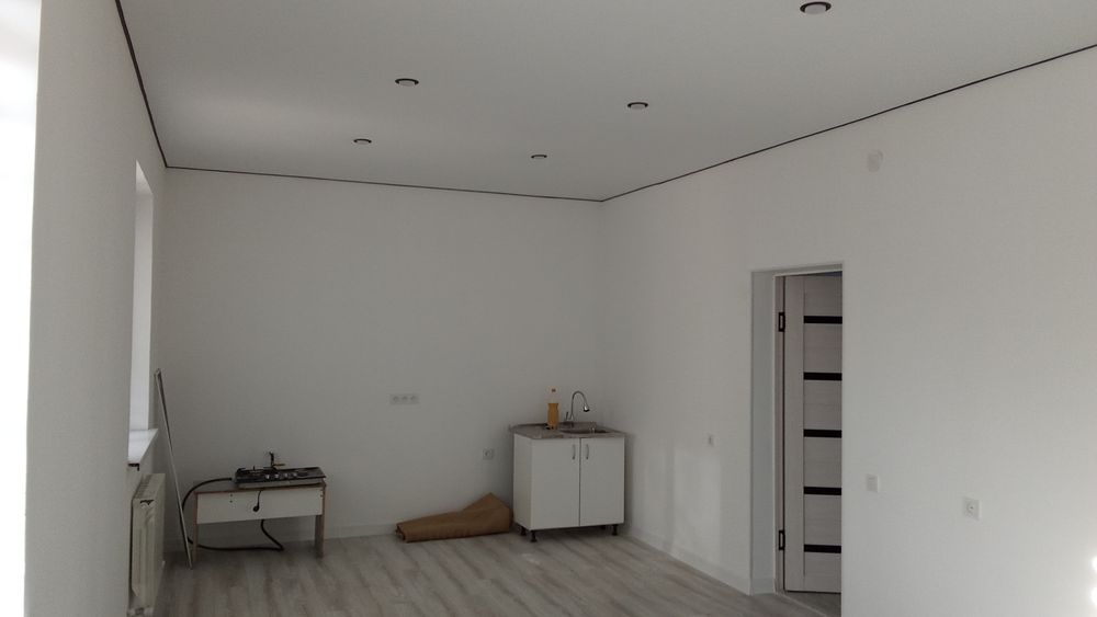 Сдается отдельные 2 комнаты на 2 этаже