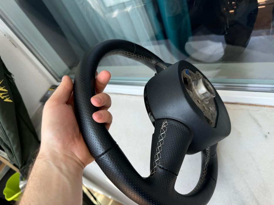 Volan Audi a4 /a5 s-line piele perforata