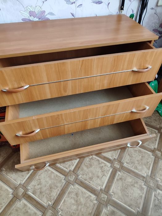 Продам   комод..