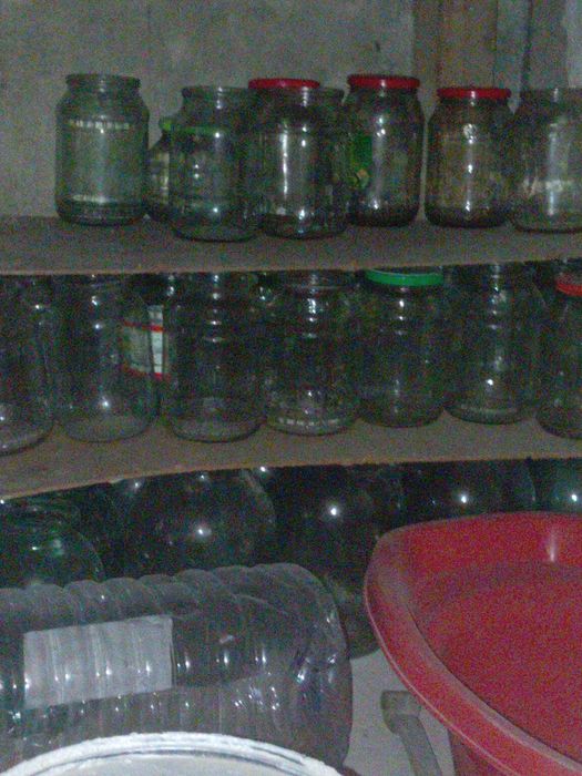 Шиша банкалар сотилади