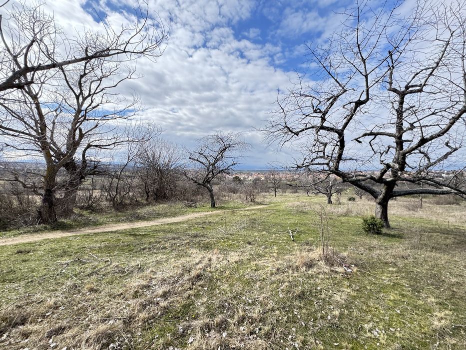 Продава парцел в с. Енина, общ. Казанлък