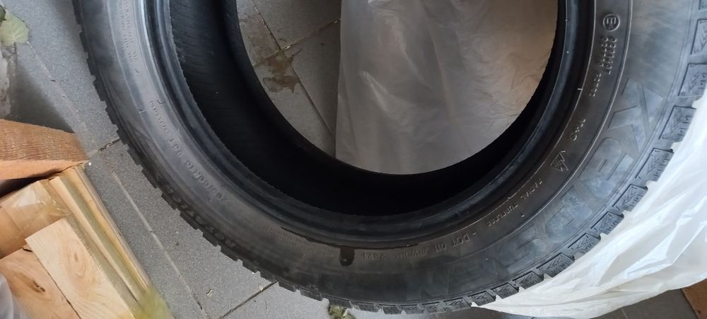 Продам зимние шины б/у